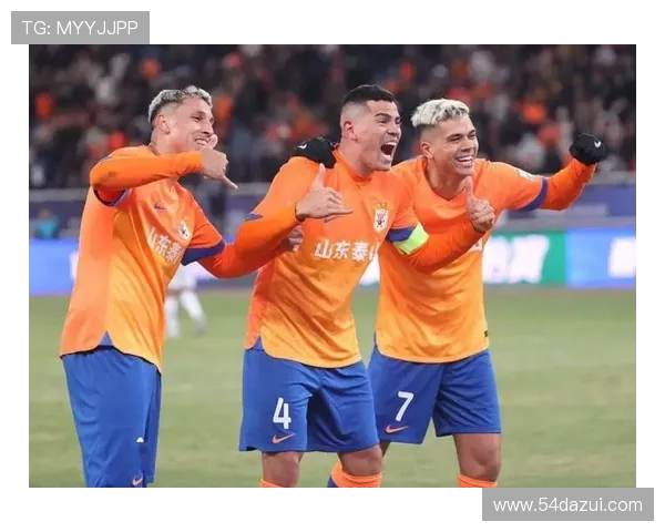 鲁能青训新星闪耀中超联赛获评最佳新秀