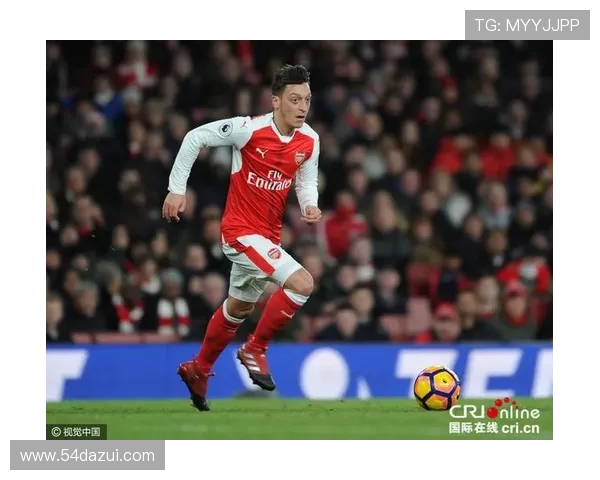 厄齐尔荣获英超月度最佳球员奖项的赛季精彩回顾