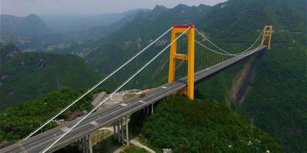 中国最高的大桥是多少米,中国最高的桥在哪里?-图1